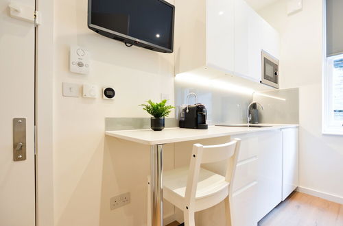 Photo 17 - StayPrime Fitzrovia Serviced Apartments