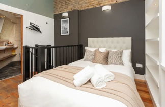 Foto 1 - Bright & Stylish Loft Flat - Stoke Newington