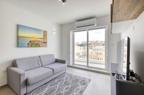 Photo 17 - Gzira Suite 14-hosted by Sweetstay