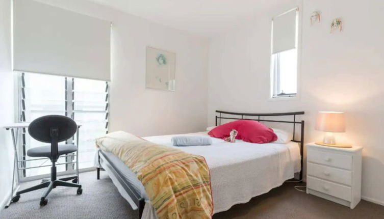 Photo 1 - Cosy 2 Bedroom Townhouse Near the CBD