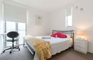 Photo 1 - Cosy 2 Bedroom Townhouse Near the CBD