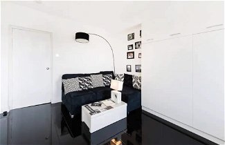 Photo 3 - Chic and Cosy 1BD Flat - Bethnal Green