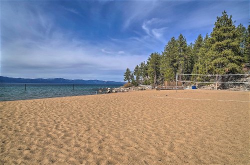 Foto 7 - Lake Tahoe Shoreside Retreat: Stunning Lake Views