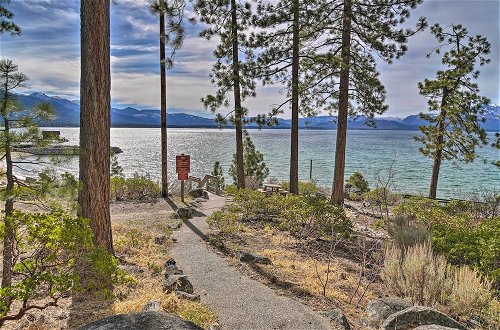 Foto 10 - Lake Tahoe Shoreside Retreat: Stunning Lake Views