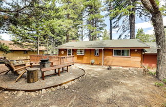 Photo 3 - Pet-friendly Cabin w/ Fire Pit & Game Room