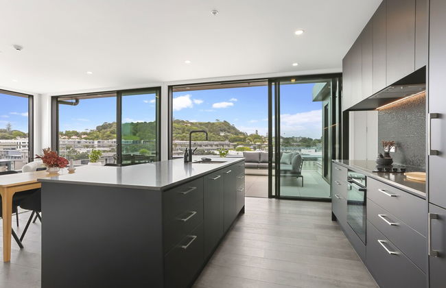 Enfield Sky- Brand New Penthouse - Foto 12