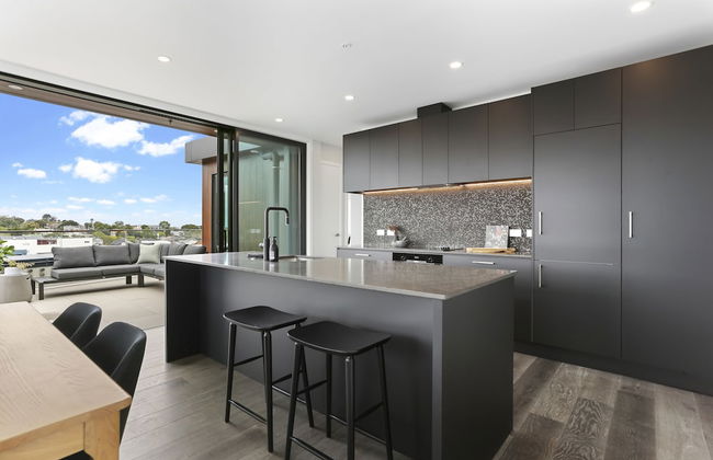 Enfield Sky- Brand New Penthouse - Foto 11