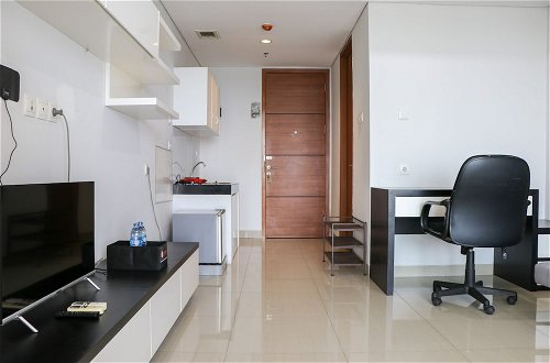 Photo 28 - Nice And Comfy 1Br At Dago Suites Apartment