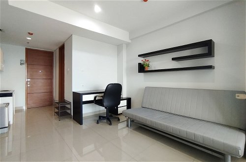 Photo 27 - Nice And Comfy 1Br At Dago Suites Apartment