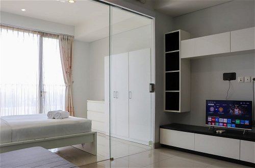 Photo 32 - Nice And Comfy 1Br At Dago Suites Apartment