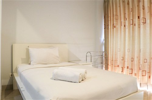 Photo 4 - Nice And Comfy 1Br At Dago Suites Apartment