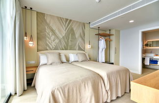 Photo 3 - Relaxia Beverly Suites