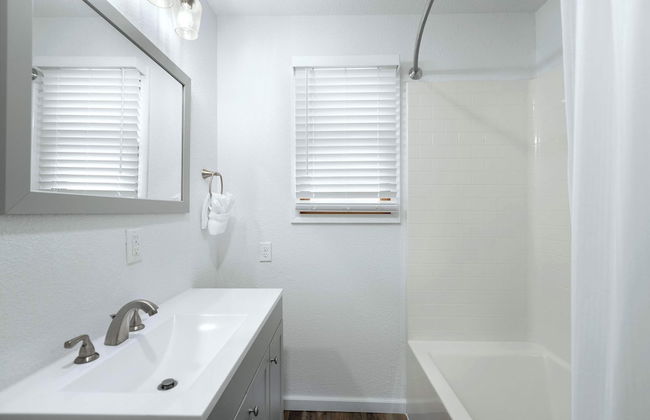 White Oak Landing Spacious 6 BDR w/ Boat Slip! - Foto 21
