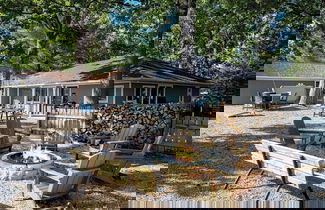 Photo 1 - White Oak Landing Spacious 6 BDR w/ Boat Slip!
