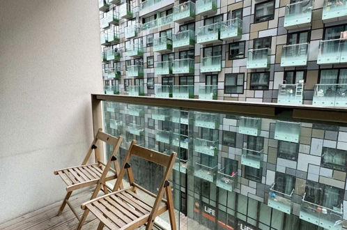 Foto 13 - Contemporary 2BD Flat W/balcony Canary Wharf