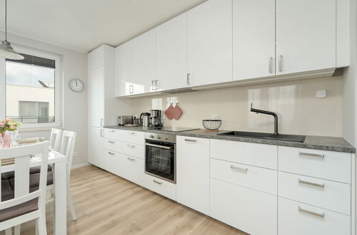 Photo 21 - Apartment for 6 in Poznan by Renters