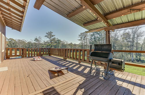 Foto 8 - Pet-friendly Opp Vacation Rental w/ Spacious Deck