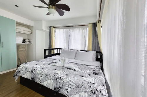 Photo 16 - Muggle Stay1.0 - 2BR in BGC 50mbps WIFI