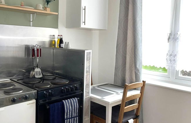 Apartment - Sleeps 2 - Parking - Station Close - Foto 4
