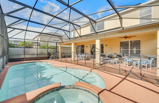 Foto 1 - Kissimmee Vacation Rental w/ Heated Pool & Hot Tub