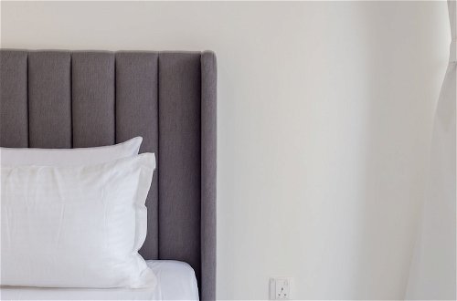 Foto 9 - Luxury StayCation - Huge 2 Bedroom Lav