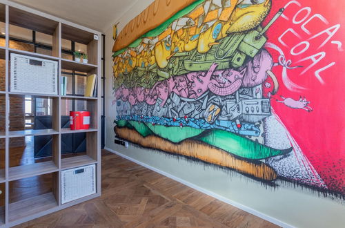 Photo 21 - Graffiti Apartment by Wonderful Italy