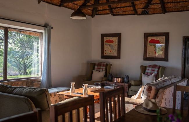 Shalimpo Safari Home - Mashatu Game Reserve - Photo 18