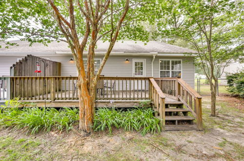 Foto 7 - Tranquil Thomasville Retreat w/ Deck + Dining Area