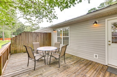 Foto 16 - Tranquil Thomasville Retreat w/ Deck + Dining Area