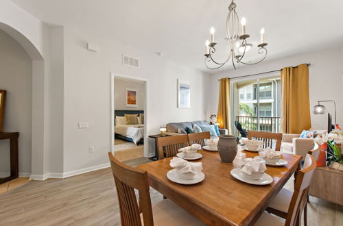 Photo 8 - Contemporary @vista Cay By Shine Villas #403