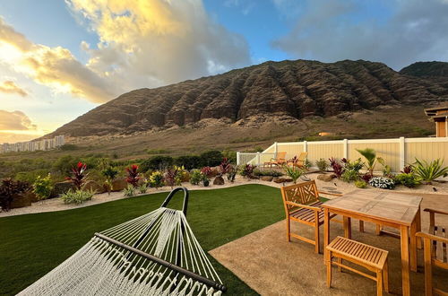 Photo 40 - Ocean Escape by Avantstay 10 Min to Makaha Beach Brand New Ocean Views