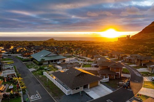 Photo 52 - Makaha Hideaway by Avantstay 10 Minutes to Beach