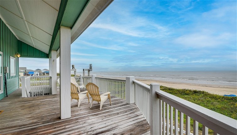 Photo 1 - Oceanfront Crystal Beach Vacation Home w/ Deck
