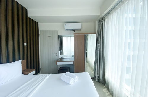 Foto 4 - Modern Look 2Br At Grand Kamala Lagoon Apartment