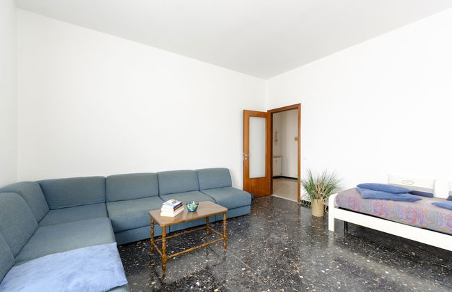 JOIVY Family Flat W/Terrace & Parking Near Beach - Photo 24