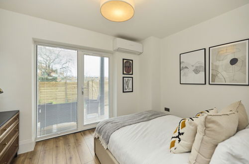 Photo 8 - The Wembley Park Secret - Spacious 3bdr Flat With Terrace