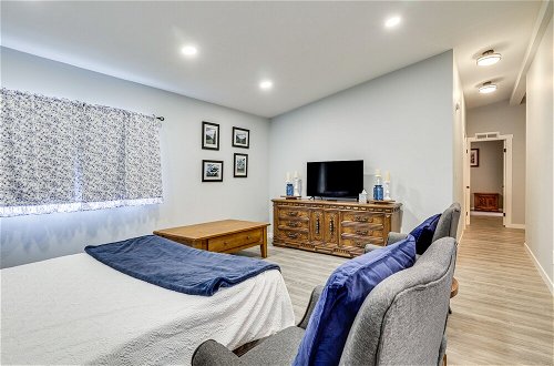 Foto 17 - Charming Stayton Home w/ Deck + Smart TV
