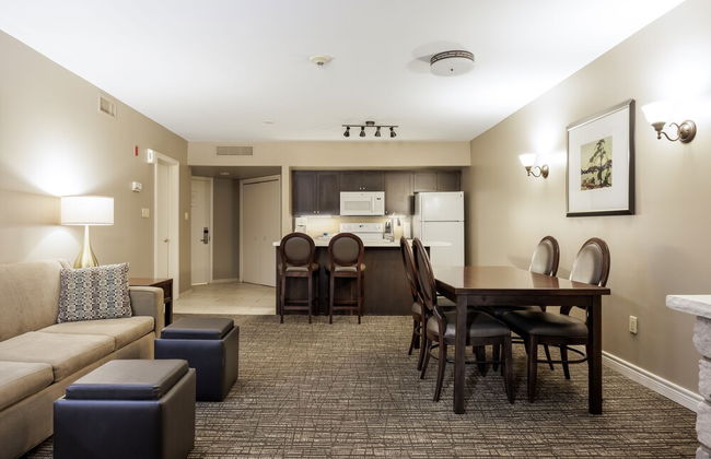 Horseshoe Valley Suites - The Glade - Photo 17