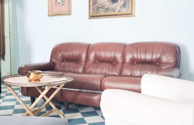 JOIVY Vintage And Gorgeous 2-Bed Flat Near Sforzesco Castle - Foto 16
