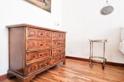 Foto 5 - JOIVY Vintage And Gorgeous 2-Bed Flat Near Sforzesco Castle