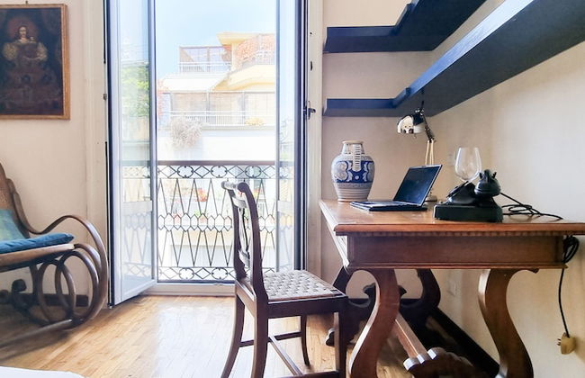 JOIVY Vintage And Gorgeous 2-Bed Flat Near Sforzesco Castle - Foto 6