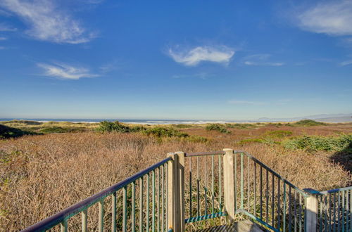 Foto 18 - 'oceanfront Castle' w/ Hot Tub in Gold Beach