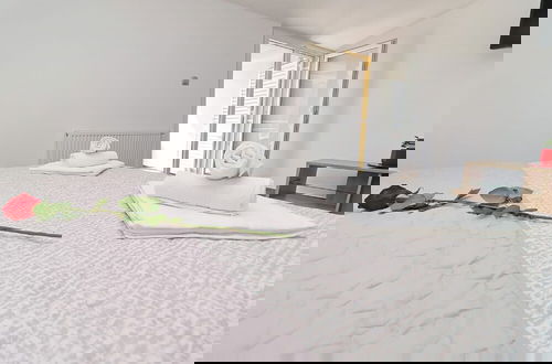 Foto 3 - Fancy Apartments Dream