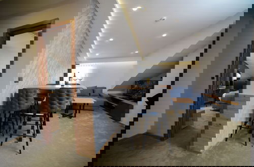 Photo 11 - Lakeside Residence