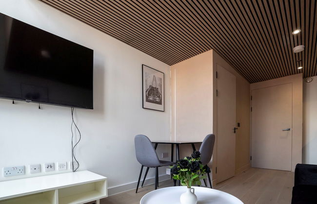 Lignum Suite by Casacity - Photo 2