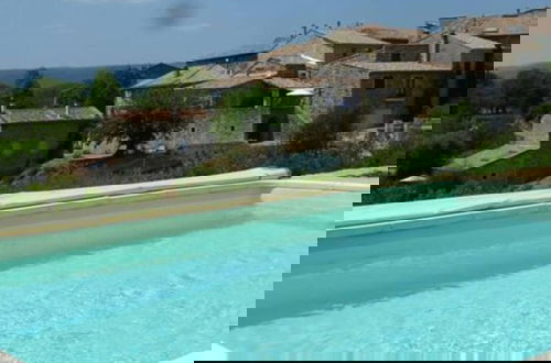 Foto 1 - Majestic Holiday Home in Les Assions With Terrace