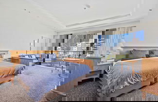 Foto 2 - Surfers Paradise Studio with Ocean Views