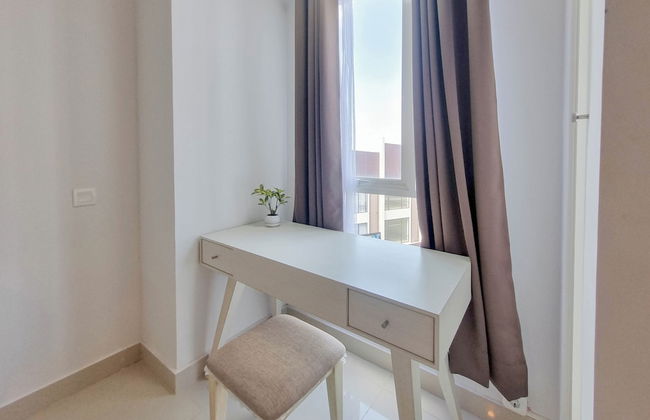 Comfortable And Homey Studio Room At Barsa City Apartment - Foto 5