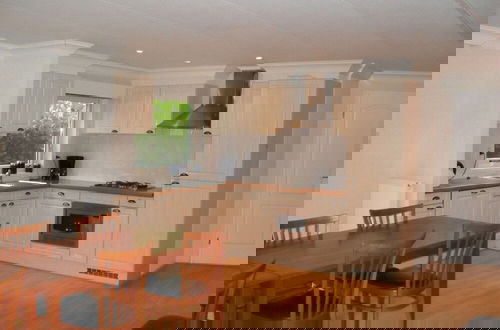 Foto 3 - Tidy Holiday Home With Dishwasher