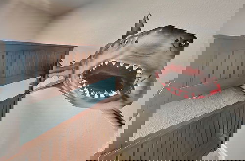 Foto 2 - Shark's Tooth Beachfront